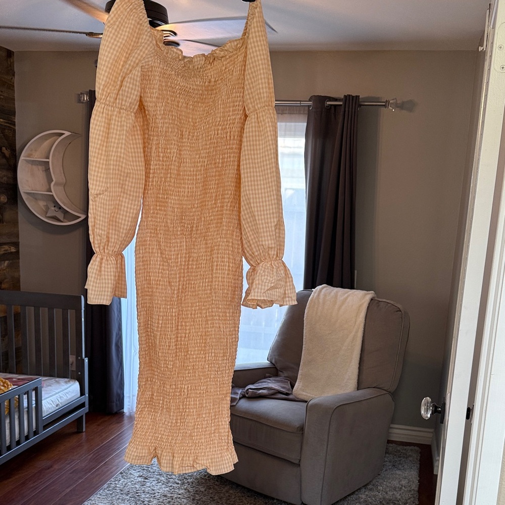 Elegant Peach Gingham Women's Maternity Dress